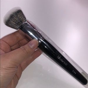E44 morphe brushes